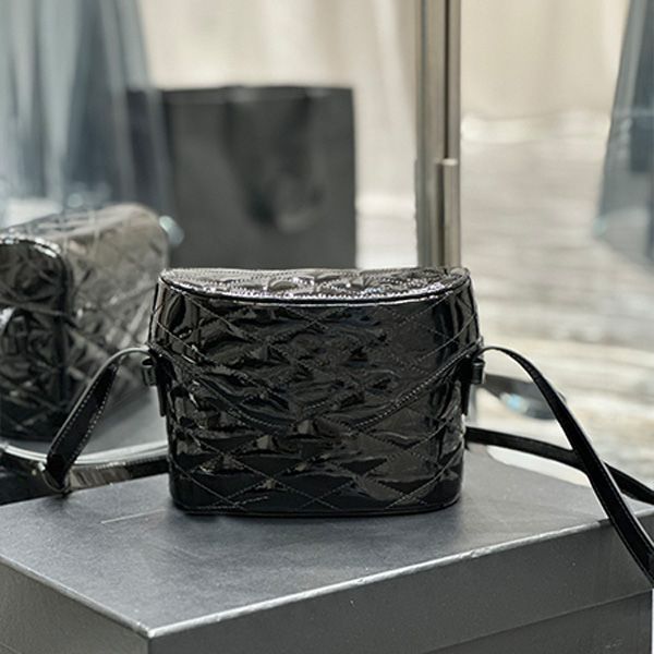 party clutch patent leather bag mini size cosmetic bag shoulder corss body bags golden letter diamond lattice flap box handbag designer cove
party clutch patent leather bag mini size cosmetic bag shoulder corss body bags golden letter diamond lattice flap box handbag designer cove