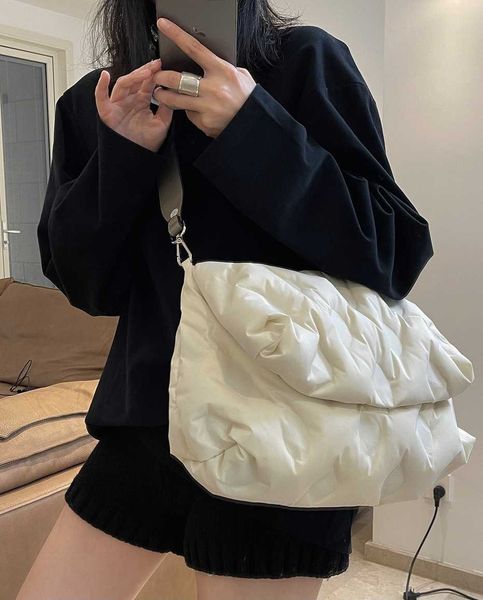 woman fashion pillow bag shoulder bag crossbody wallet shopping purses 221101
woman fashion pillow bag shoulder bag crossbody wallet shopping purses 221101