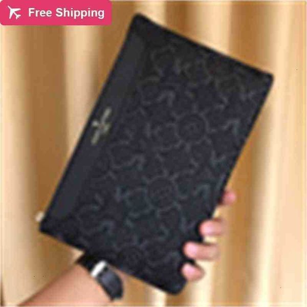 wallets leather luxury design m80914 purse 379 clutch men vertical women's wallet pochette brazza voyage real newspaper zippy zipper, Red;black
wallets leather luxury design m80914 purse 379 clutch men vertical women's wallet pochette brazza voyage real newspaper zippy zipper, Red;black