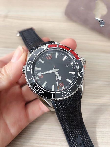 mens watch automatic machinery movement watches sapphire scratch resistant glass steel case strap super waterproof 010, Slivery;brown
mens watch automatic machinery movement watches sapphire scratch resistant glass steel case strap super waterproof 010, Slivery;brown