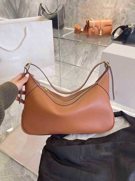 designer luxury women the tote bag fashion versatile handbags shoulder crossbody bags purse tories totes large capacity saddle wallets 7a en
designer luxury women the tote bag fashion versatile handbags shoulder crossbody bags purse tories totes large capacity saddle wallets 7a en
