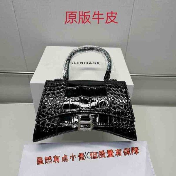 designer luxury womens bag balencigas handbag b-shaped paris single shoulder messenger fashion square gift shoulder oblique span versatile h
designer luxury womens bag balencigas handbag b-shaped paris single shoulder messenger fashion square gift shoulder oblique span versatile h
