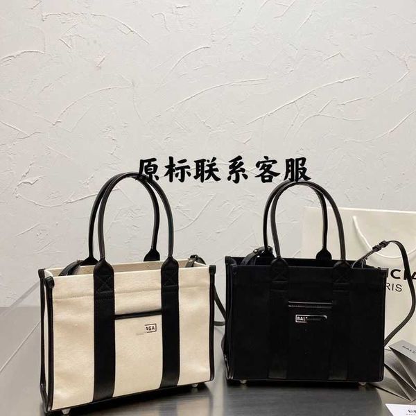 designer luxury womens bag balencigas handbag b-shaped paris single shoulder messenger fashion square gift shoulder oblique span versatile h
designer luxury womens bag balencigas handbag b-shaped paris single shoulder messenger fashion square gift shoulder oblique span versatile h