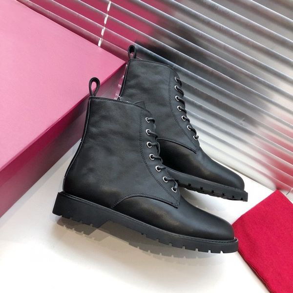 designer boots luxury brand genuine leather martin boots ankle booties woman short boot sneakers trainers slipper sandals by hoe99 089, Black
designer boots luxury brand genuine leather martin boots ankle booties woman short boot sneakers trainers slipper sandals by hoe99 089, Black