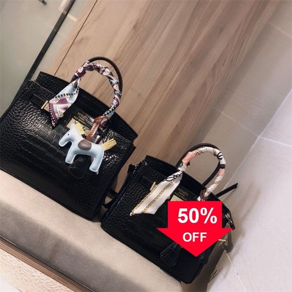 designer herme handbags bag women's h new style rich woman platinum bag crocodile leather grain calfskin material hand-in-hand messenge
designer herme handbags bag women's h new style rich woman platinum bag crocodile leather grain calfskin material hand-in-hand messenge