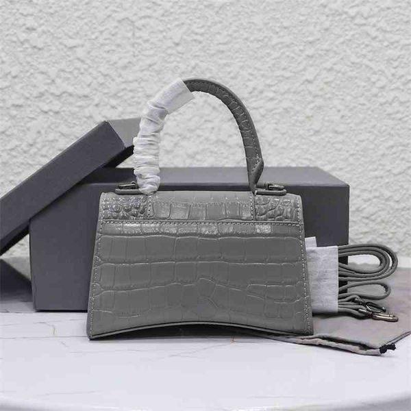 designer balencigas bags hourglass handbags crocodile pattern women's trend letter buckle portable bright leather single shoulder
designer balencigas bags hourglass handbags crocodile pattern women's trend letter buckle portable bright leather single shoulder
