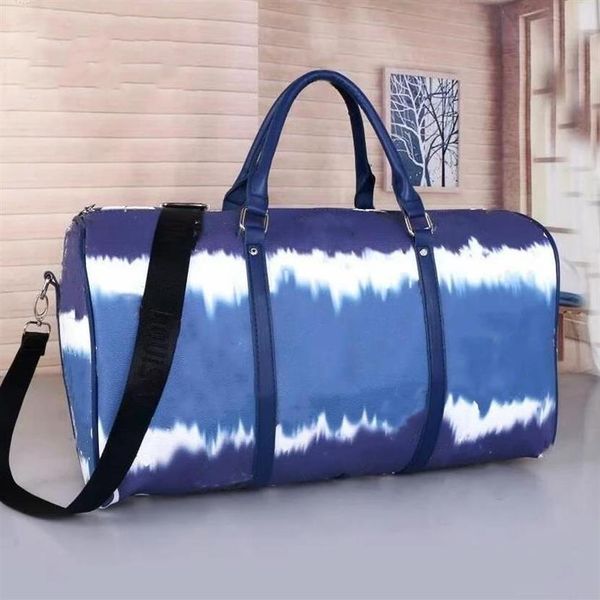 2021 50cm large capacity duffel bags women men travel bag quality shoulder carry on luggage bottom rivets with lock head hand328b
2021 50cm large capacity duffel bags women men travel bag quality shoulder carry on luggage bottom rivets with lock head hand328b