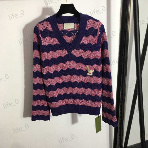 fashion designer womens sweater duck embroidered wavy striped hollow v-neck pullover knitwears warm brand women cardigan 1970, White;black
fashion designer womens sweater duck embroidered wavy striped hollow v-neck pullover knitwears warm brand women cardigan 1970, White;black