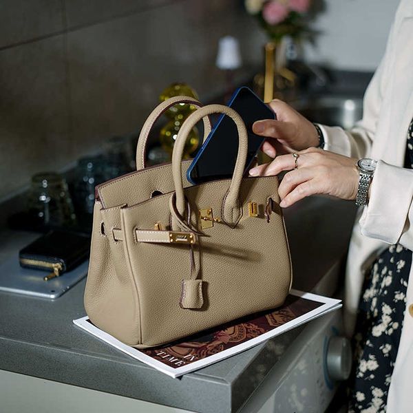 designer bag birkins herme handbags new layer cowhide lychee grain leather large capacity portable single shoulder cross body commuter busin
designer bag birkins herme handbags new layer cowhide lychee grain leather large capacity portable single shoulder cross body commuter busin