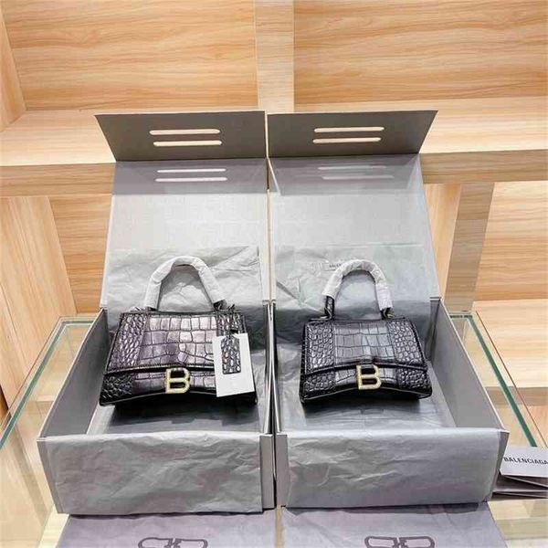 designer balencigas handbags hourglass bags female bajia hourglass messenger single shoulder bag handbag leather 36g7
designer balencigas handbags hourglass bags female bajia hourglass messenger single shoulder bag handbag leather 36g7