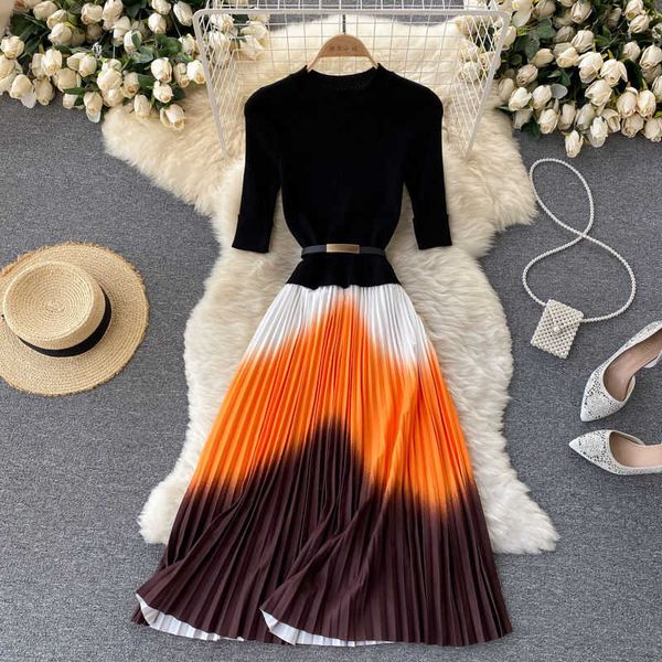 autumn new style fake two pieces of elegant knitting patchwork gradient pleated skirt women's waist closed large hem design dress, Black;gray
autumn new style fake two pieces of elegant knitting patchwork gradient pleated skirt women's waist closed large hem design dress, Black;gray
