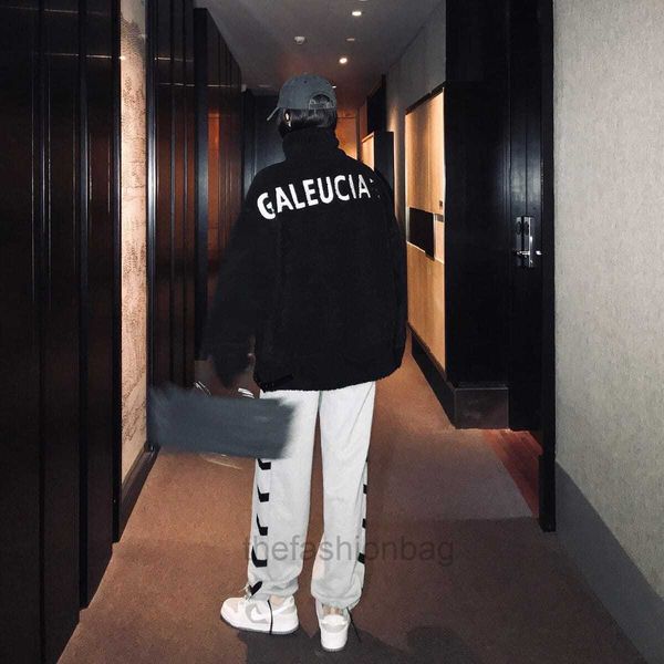 luxuryweb celebrity winter fashion faux fur outerwear new thick warm black and white letter cotton coat for women
luxuryweb celebrity winter fashion faux fur outerwear new thick warm black and white letter cotton coat for women