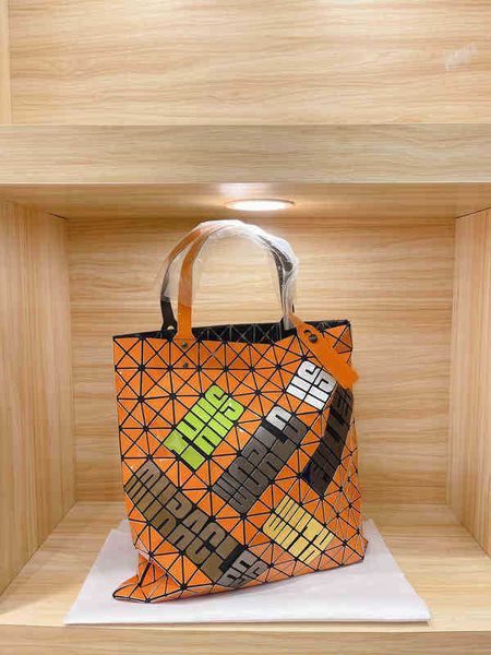 evening bag tote handbag women luxury lightweight geometry letter casual ladies folding bags diamond crossbody shoulder female purses 220412
evening bag tote handbag women luxury lightweight geometry letter casual ladies folding bags diamond crossbody shoulder female purses 220412