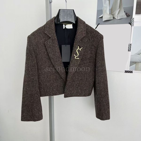 women warm tweed jacket business style short jackets lapel neck fashion coat womens winter coat with brooch, Black;brown
women warm tweed jacket business style short jackets lapel neck fashion coat womens winter coat with brooch, Black;brown