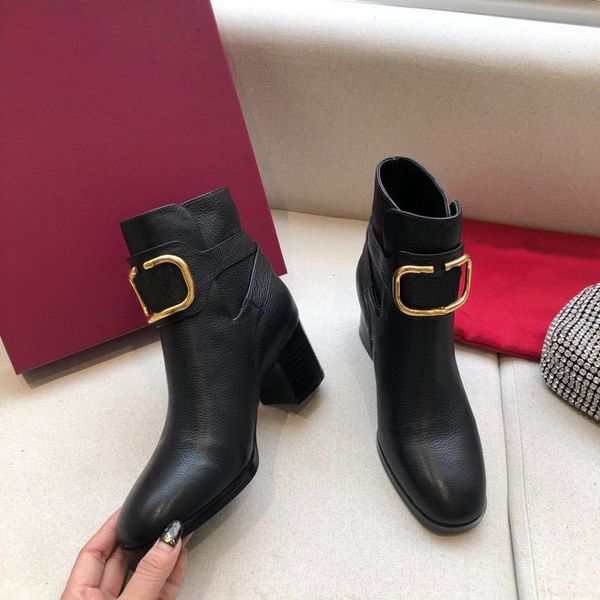 designer boots luxury brand genuine leather martin boots ankle booties woman short boot sneakers trainers slipper sandals by hoe99 0100, Black
designer boots luxury brand genuine leather martin boots ankle booties woman short boot sneakers trainers slipper sandals by hoe99 0100, Black