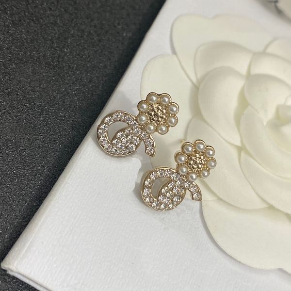 exquisite designer earrings charm jewelry earrings classic premium accessories luxury quality gift couple family size 1.2x1.8cm coffee plate, Golden
exquisite designer earrings charm jewelry earrings classic premium accessories luxury quality gift couple family size 1.2x1.8cm coffee plate, Golden