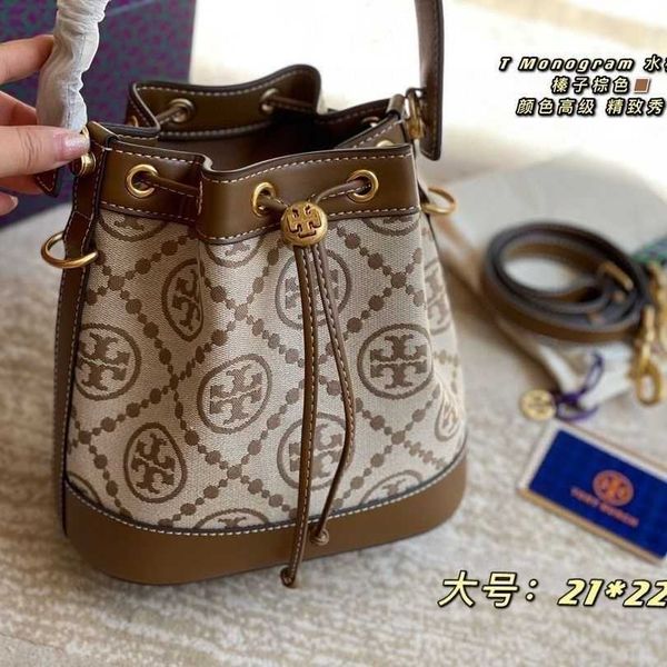 small torys bags designer crossbody bag women's bucket star handbag one shoulder messenger 2022
small torys bags designer crossbody bag women's bucket star handbag one shoulder messenger 2022
