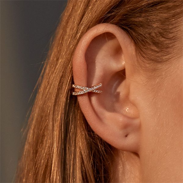 european and american fashion clip on screw back women's non perforated c-shaped geometric personality micro set zircon earbone clip je, Silver
european and american fashion clip on screw back women's non perforated c-shaped geometric personality micro set zircon earbone clip je, Silver