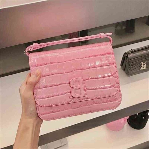 designer handbags balencaige bags hourglass crocodile women's bag pink button leather tofu one shoulder wan
designer handbags balencaige bags hourglass crocodile women's bag pink button leather tofu one shoulder wan