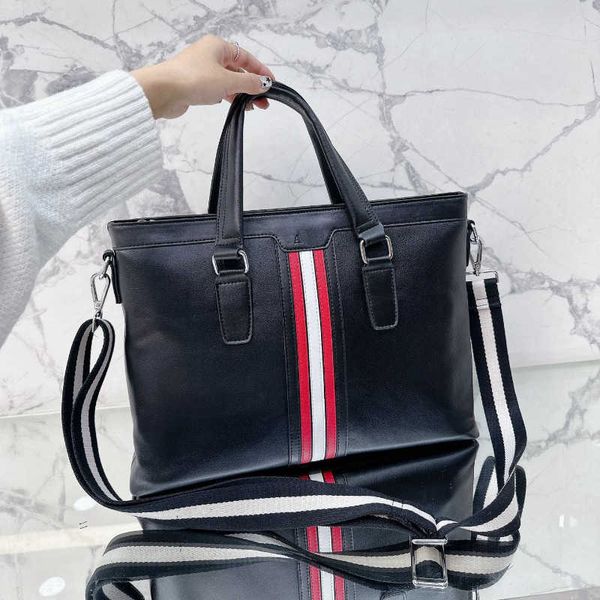 blly briefcases totes handbag briefcase designer bag men women business handbag luxurys handbag leather design lapbags 221029
blly briefcases totes handbag briefcase designer bag men women business handbag luxurys handbag leather design lapbags 221029