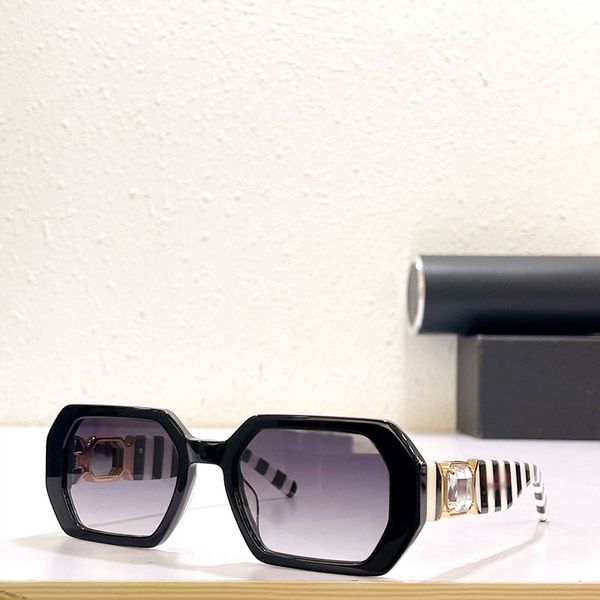 sunglasses for women and men summer sk5871 style uv400 proofed retro full frame glasses with frame, White;black
sunglasses for women and men summer sk5871 style uv400 proofed retro full frame glasses with frame, White;black