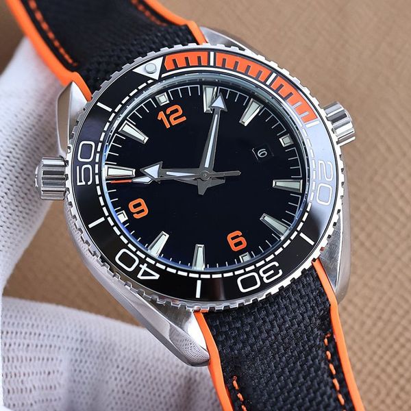 mens automatic mechanical movement watches 43.5mm ceramic case ocean wristwatch canvas strap business men watch life waterproof design montr, Slivery;brown
mens automatic mechanical movement watches 43.5mm ceramic case ocean wristwatch canvas strap business men watch life waterproof design montr, Slivery;brown