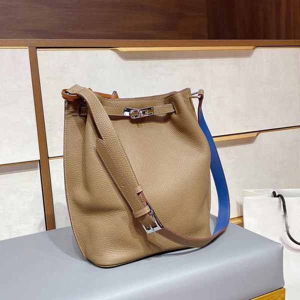 handbag designer bags cowhide bucket bag tote ladies crossbody handbag messenger hommes women belt s ribbon
handbag designer bags cowhide bucket bag tote ladies crossbody handbag messenger hommes women belt s ribbon