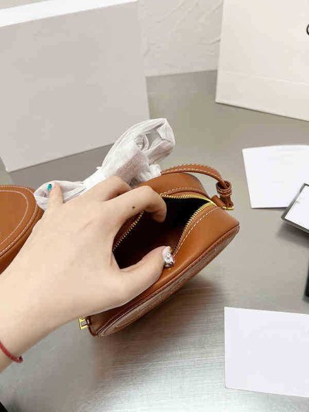 bags pig shoulder nose fashion designer handbags tote waist chest oval mobile phone cowhide women's single messenger small square femal
bags pig shoulder nose fashion designer handbags tote waist chest oval mobile phone cowhide women's single messenger small square femal