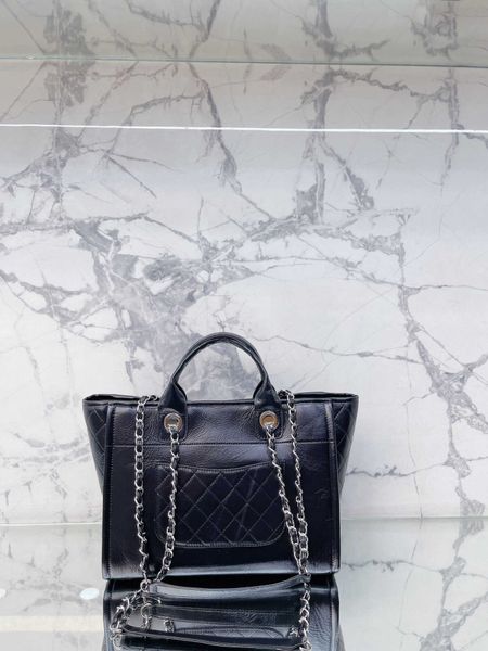 2022 autumn designer bags purse handbag tote beach bag leather women shopping bag messenger shoulder wallet crossbody black fashion trend
2022 autumn designer bags purse handbag tote beach bag leather women shopping bag messenger shoulder wallet crossbody black fashion trend