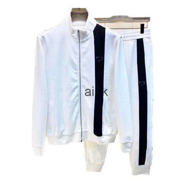 men's tracksuits autumn luxury tracksuit metal badge letter tracksuits men fashion sweatsuit training mens zipper stripe sport, Gray
men's tracksuits autumn luxury tracksuit metal badge letter tracksuits men fashion sweatsuit training mens zipper stripe sport, Gray