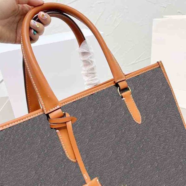 designer shoulder bag handbag high capacity tote crossbody-bag bags for women with brand shopping classic purses printing packs female 22041
designer shoulder bag handbag high capacity tote crossbody-bag bags for women with brand shopping classic purses printing packs female 22041
