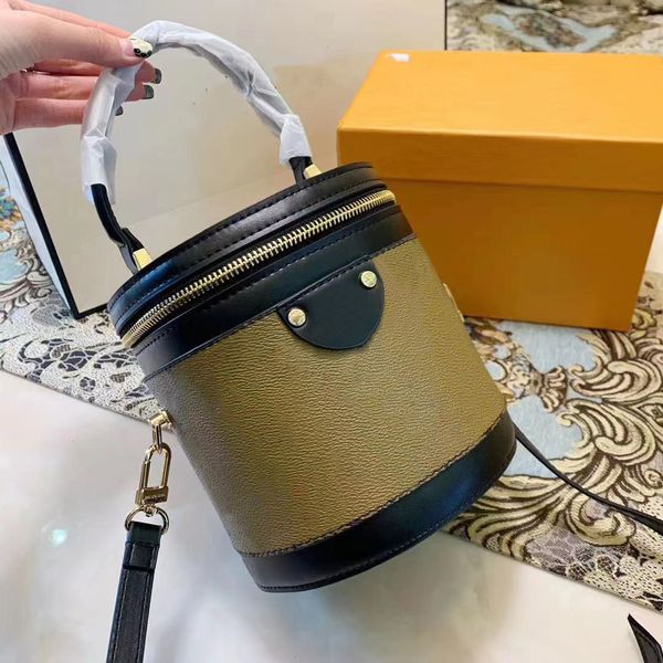 bucket lvity the bag cannes lvity bags women handlvity bags practical cylindrical totes pvc leather cross body shoulder luxurys famous desig
bucket lvity the bag cannes lvity bags women handlvity bags practical cylindrical totes pvc leather cross body shoulder luxurys famous desig