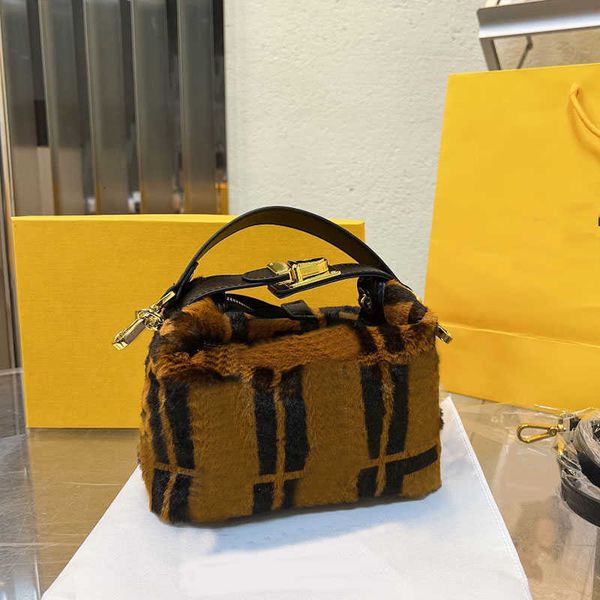 handbag designer baglunch box bento bag women crosssbody handbag ladies classic shoulder bags flap messenger package gold hardware mink hair
handbag designer baglunch box bento bag women crosssbody handbag ladies classic shoulder bags flap messenger package gold hardware mink hair