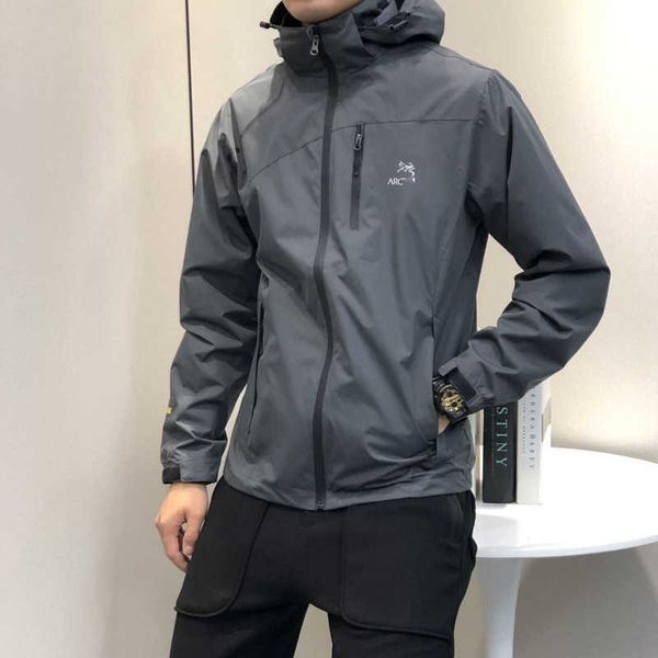 mens designer jacket thin hard shell hooded coat waterproof removable hat couples outdoor mountaineering sportswear long sleeved cardigan ja, Black;brown
mens designer jacket thin hard shell hooded coat waterproof removable hat couples outdoor mountaineering sportswear long sleeved cardigan ja, Black;brown