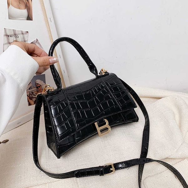 designer balencaigss handbags net red hourglass bag womens 2022 summer new fashion crocodile texture handbag foreign style womens shoulder
designer balencaigss handbags net red hourglass bag womens 2022 summer new fashion crocodile texture handbag foreign style womens shoulder
