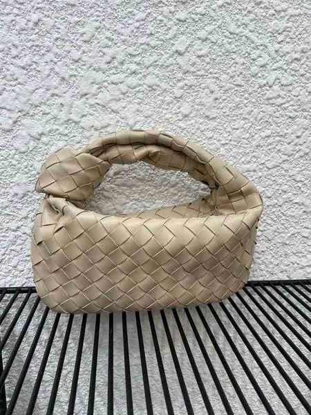 bag wallet bottegass women designer bags venetas hobo luxurys handbag designer armpit versatile leather woven handbag knot dumpling cloud
bag wallet bottegass women designer bags venetas hobo luxurys handbag designer armpit versatile leather woven handbag knot dumpling cloud