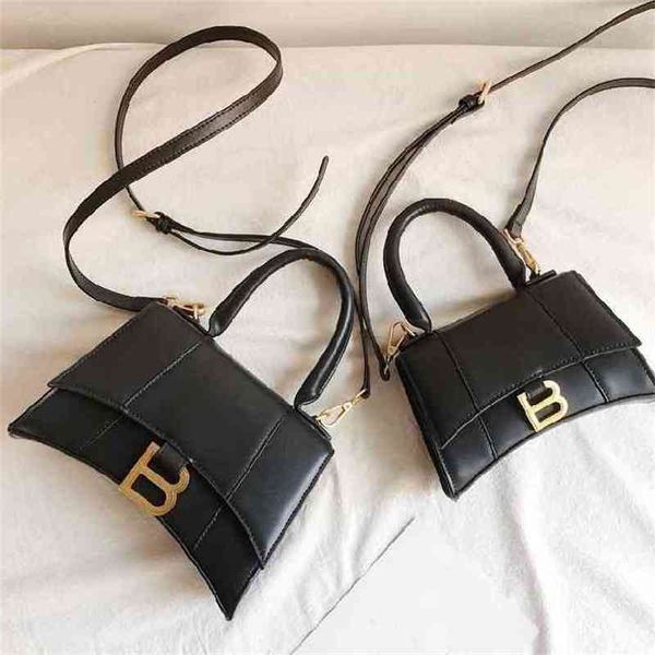 designer handbags balencaige bags hourglass crocodiless real leather mini minority light luxurys women's high version hand messenger ba
designer handbags balencaige bags hourglass crocodiless real leather mini minority light luxurys women's high version hand messenger ba