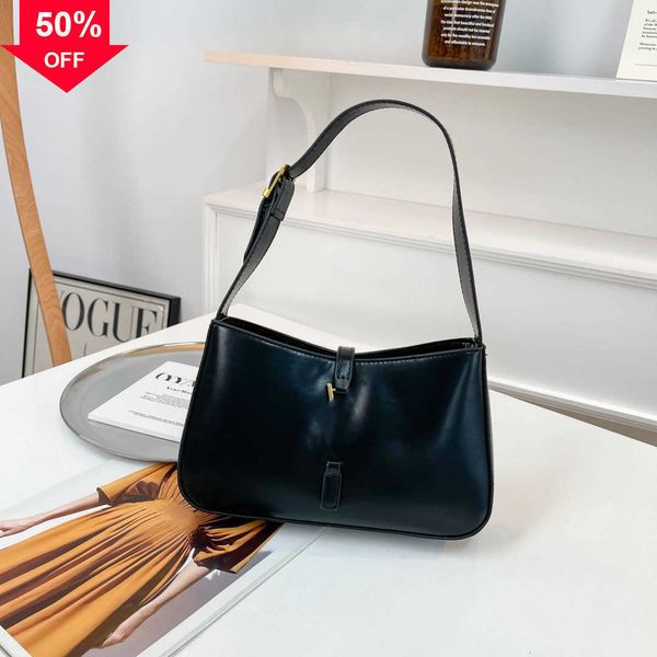 luxury designer handbag haute couture bag 2022 new fashion everything goes with foreign style underarm single shoulder handbag factory low p
luxury designer handbag haute couture bag 2022 new fashion everything goes with foreign style underarm single shoulder handbag factory low p