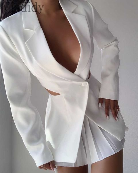 women's suits blazers women solid color deep v long sleeve cut out design blazer coat t221027, White;black
women's suits blazers women solid color deep v long sleeve cut out design blazer coat t221027, White;black
