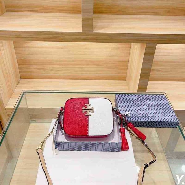 torysburchs designer handbags women's 2022 single messenger lychee leather contrast stitching emerson camera shoulder crossbody bag zc
torysburchs designer handbags women's 2022 single messenger lychee leather contrast stitching emerson camera shoulder crossbody bag zc