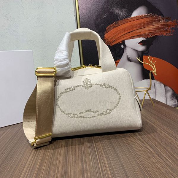 new brique postman bag women handbag purse genuine leather removable wide strap fashion letters zipper closure shoulder crossbody bags
new brique postman bag women handbag purse genuine leather removable wide strap fashion letters zipper closure shoulder crossbody bags