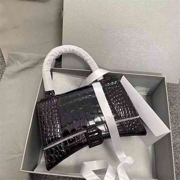balencaige handbags designer hourglass bags high version women's crocodile leather one shoulder messenger
balencaige handbags designer hourglass bags high version women's crocodile leather one shoulder messenger