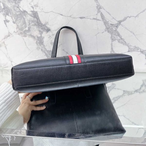 blly briefcases totes handbag briefcase designer bag men women business handbag luxurys handbag leather design lapbags 221219
blly briefcases totes handbag briefcase designer bag men women business handbag luxurys handbag leather design lapbags 221219