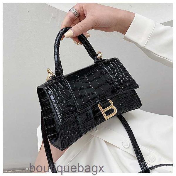 designer bags balencigas hourglass bag luxury ladies handbags shoulder crossbody 2022 spring and summer new single messenger portab
designer bags balencigas hourglass bag luxury ladies handbags shoulder crossbody 2022 spring and summer new single messenger portab
