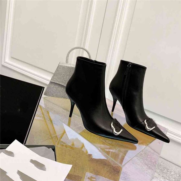 fashion boots balencaigaity casual women luxury design winter warm heel snow leather thick soled sock boots 02-023, Black
fashion boots balencaigaity casual women luxury design winter warm heel snow leather thick soled sock boots 02-023, Black