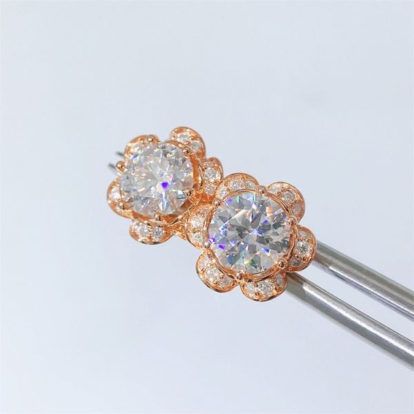 men women fashion 925 sterling silver gold plated bling moissanite flower studs earrings nice gift, Golden;silver
men women fashion 925 sterling silver gold plated bling moissanite flower studs earrings nice gift, Golden;silver