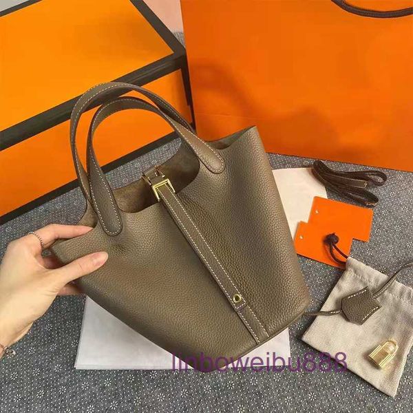 designer herme bag womens picotin lock handbags tote bags live vegetable basket women's bag 2022 new layer cowhide bucket handle
designer herme bag womens picotin lock handbags tote bags live vegetable basket women's bag 2022 new layer cowhide bucket handle