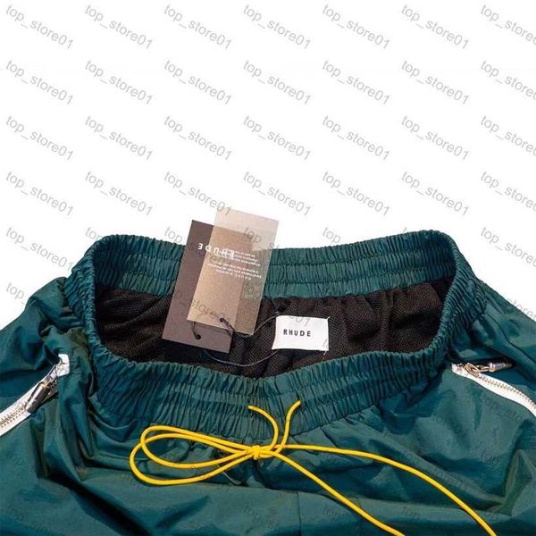 men 3a designer rh limied rhude shors summer swim shor knee lengh hip hop high sree spors raining beach pans mens elasic ude s, White;black
men 3a designer rh limied rhude shors summer swim shor knee lengh hip hop high sree spors raining beach pans mens elasic ude s, White;black