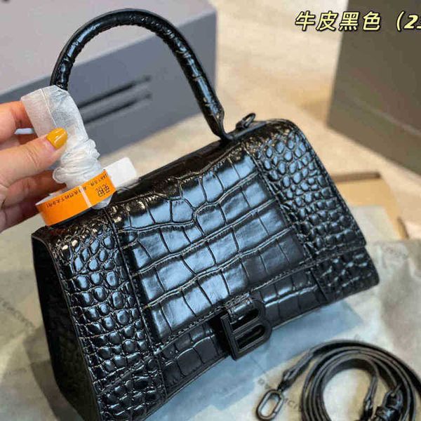 crocodile handbags luxurys balenciga designer fashion bag hourglass european and american style net red same portable women's
crocodile handbags luxurys balenciga designer fashion bag hourglass european and american style net red same portable women's