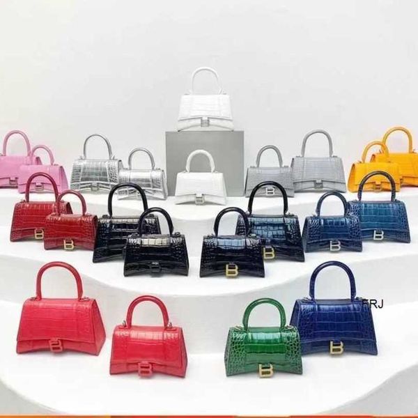 designer hourglas bags balenciga handbags net red hourglas bag messenger handbag fashion leisure commuting leather single shoulder small sa
designer hourglas bags balenciga handbags net red hourglas bag messenger handbag fashion leisure commuting leather single shoulder small sa